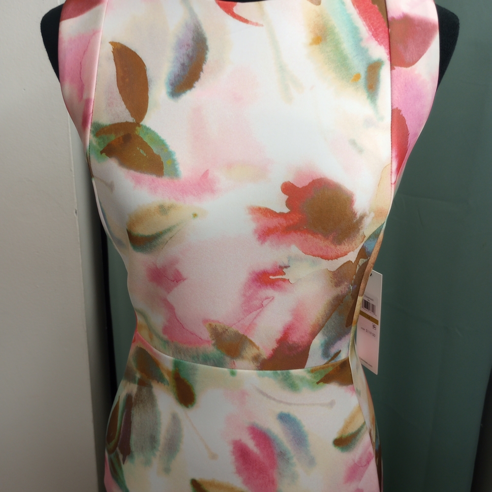 Fascinating Floral Print CK Dress!. - Picture 4 of 5